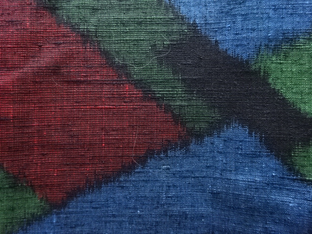  未使用品　幾何学模様織出し手織り紬着物